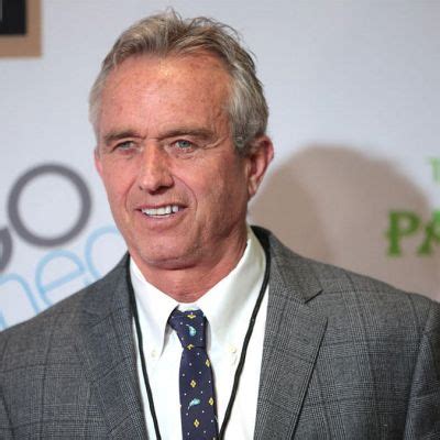 robert kennedy jr net worth and biography